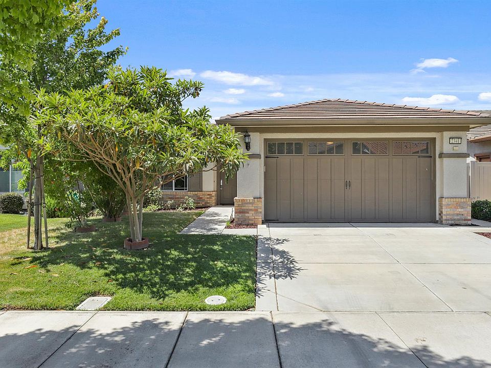 1st image of 2341 Shadow Berry Dr