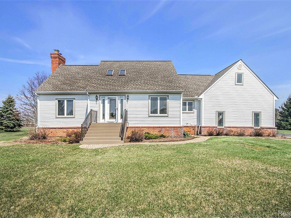 1st image of 10161 Horseshoe Cir