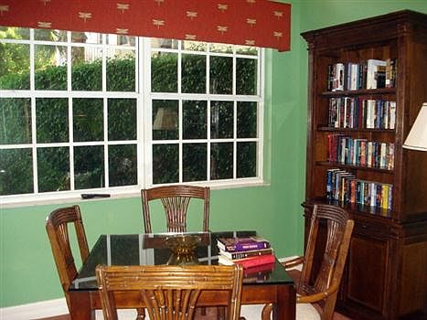 5th image of 700 L Ambiance Cir #206