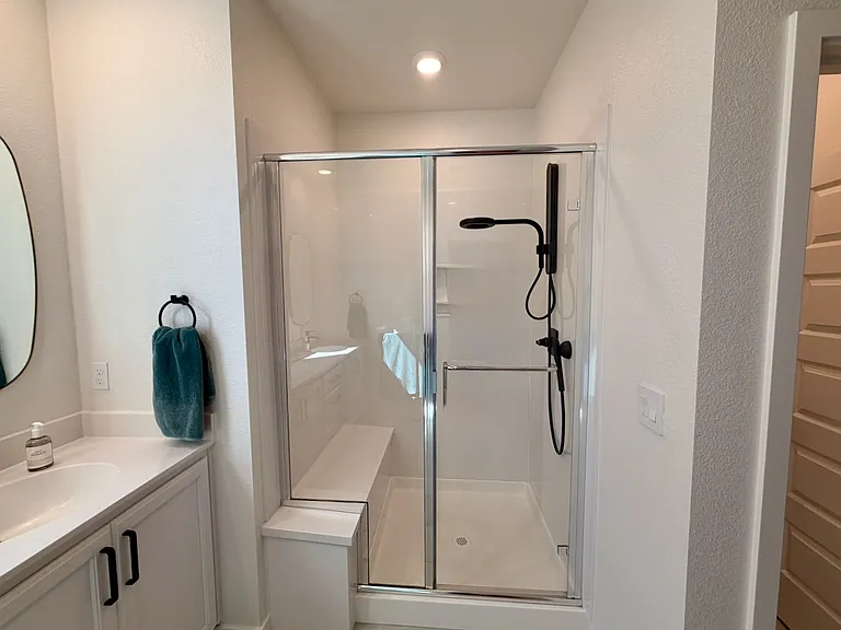 1721 Campbell St — Photo 35