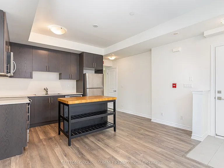 3580 Lake Shore Blvd W #16 — Photo 8