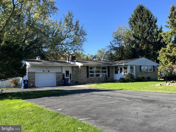 59 Bunker Hill Rd, Lawrence Township, NJ 08648