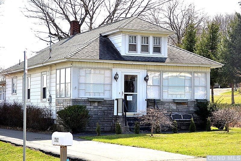 1st image of 2762 Atlantic Ave