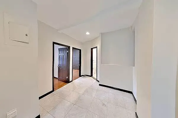 Rented by Oxford Property Group | media 4