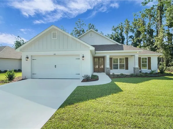 413 Country Walk Cir, Brunswick, GA 31525