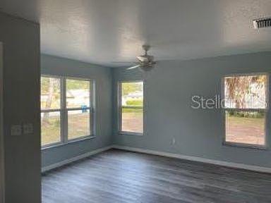 5th image of 2576 14th Ave S