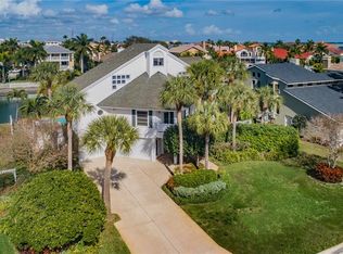 127 8th St E, Tierra Verde, FL 33715