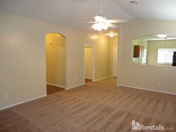 3rd image of 808 W Saint Charles Ave