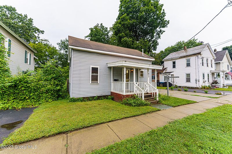 2nd image of 105 East Street