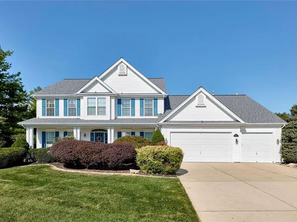 631 Winter View Cir, Fenton, MO 63026