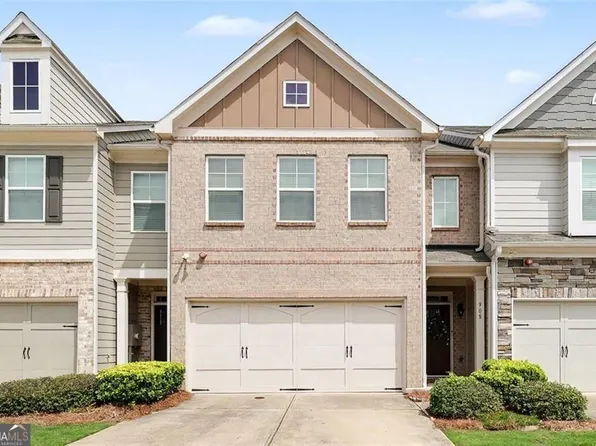 908 Arbor Crowne Dr, Lawrenceville, GA 30045