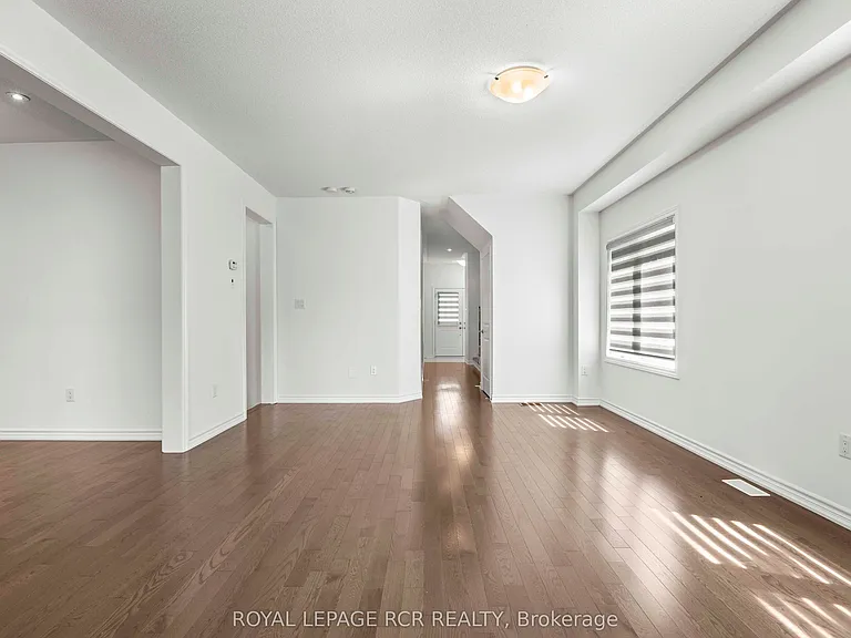 166 Seeley Ave — Photo 10