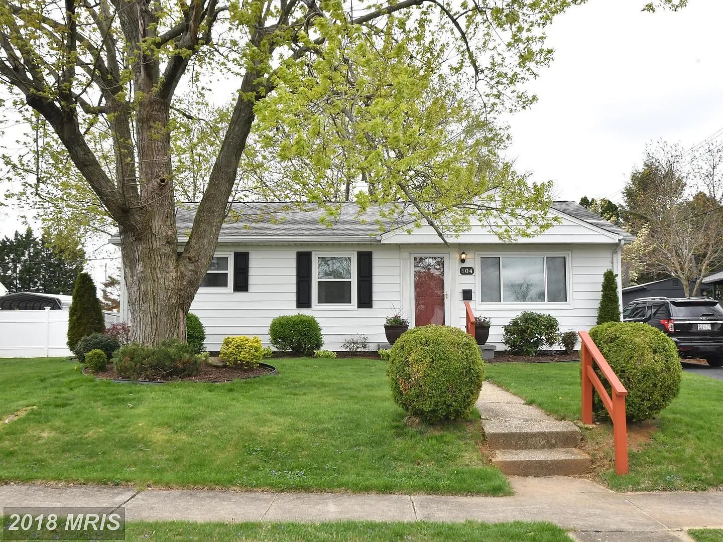 104 S Reed St photo 1