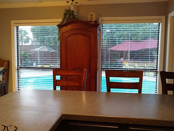 3rd image of 310 Yorkshire Ln