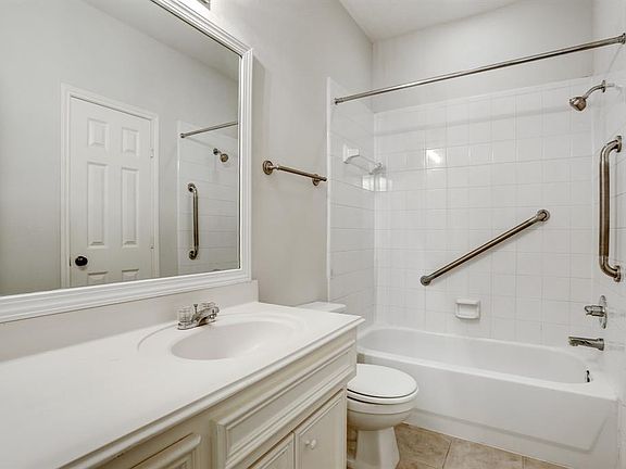1st floor bathroom