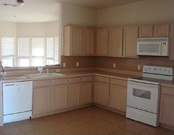 3rd image of 149 Whitewing Way