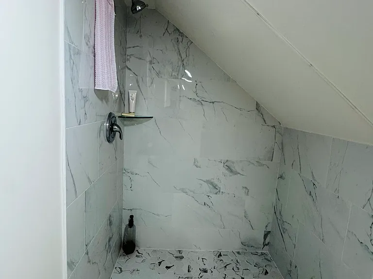 1103 Edmonston Dr — Photo 16