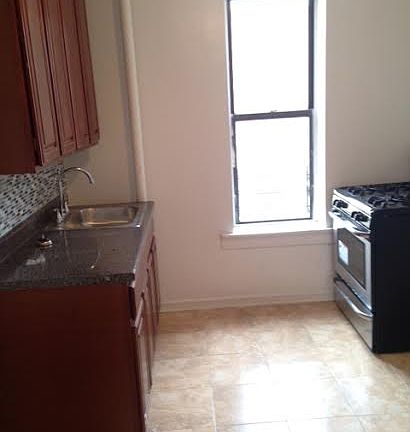 3rd image of 2027 Pacific St APT 5C