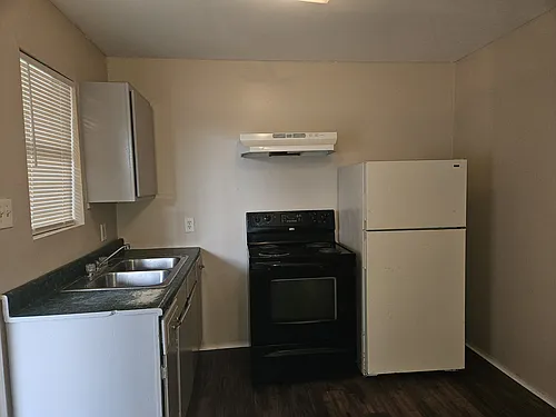 204 E Dullnig Ct Photo 1