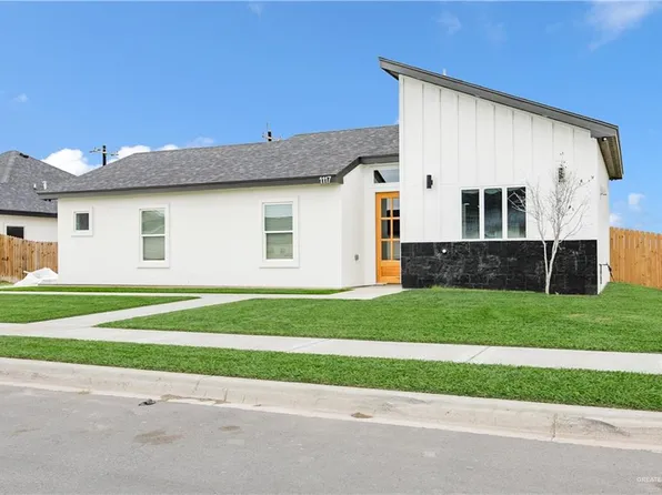 1117 E Costa Del Sol Ave, Edinburg, TX 78542