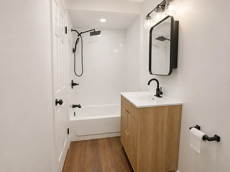 52 Park Ave — Photo 6