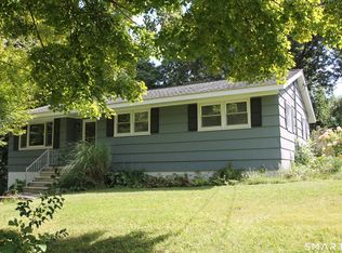 19 Hickory Ln, Shelton, CT 06484