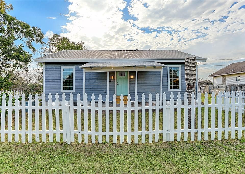 1st image of 2818 N Sonny Ln