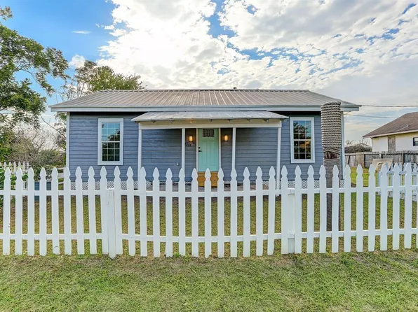 2818 N Sonny Ln, Galveston, TX 77554