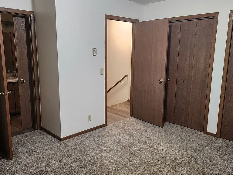 2502 Sessions St — Photo 12