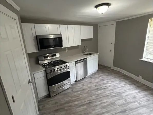 2964 Congress Rd, Camden, NJ 08104