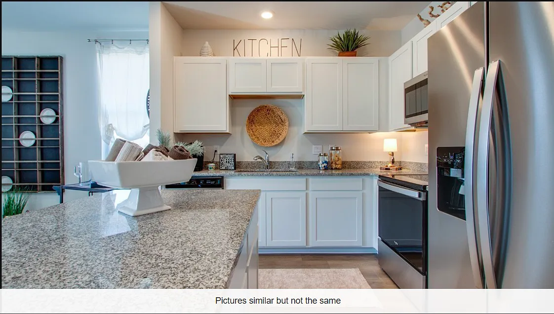 3 bed, 1363 sqft, $1,900 — Photo 3