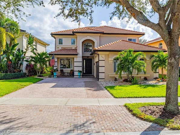 1649 Birdie Dr, Naples, FL 34120