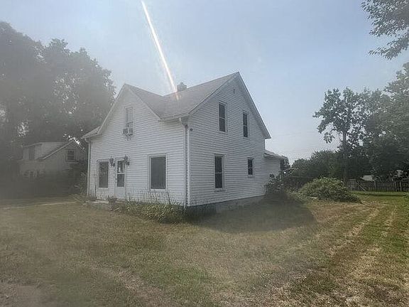 2nd image of 208 N Hyde St