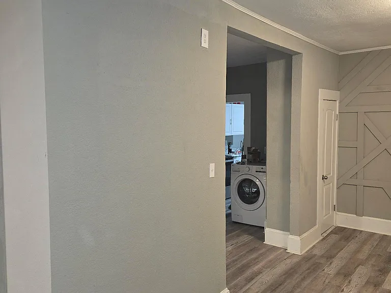 1440 Proescher St — Photo 8