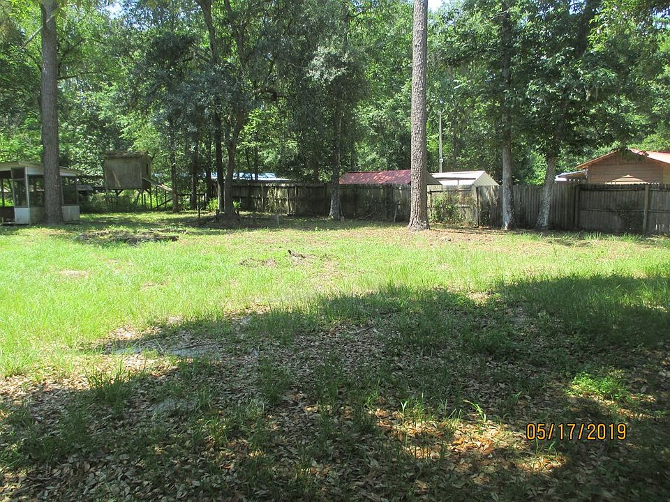 2nd image of 159 2nd Ave