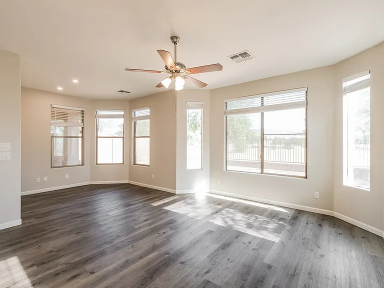 3117 W Saint Kateri Dr — Photo 11