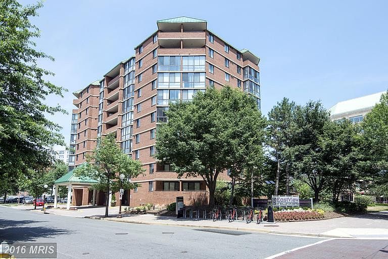1st image of 1001 N Randolph St APT 815
