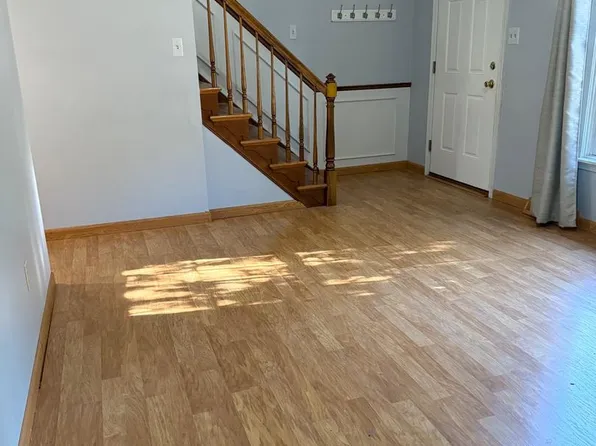 36 Roboda Blvd, Royersford, PA 19468
