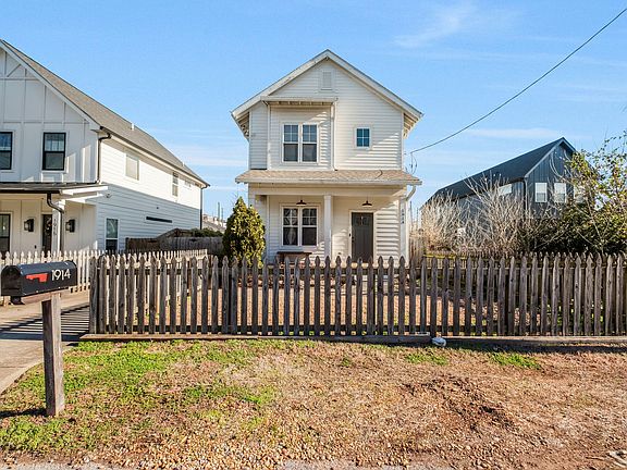 3rd image of 1914 Owen St