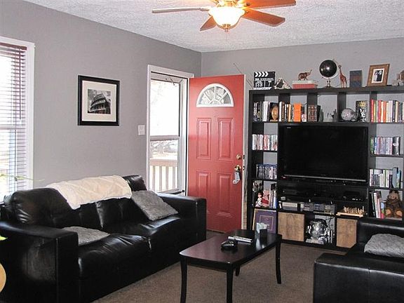 3rd image of 2139 Mayflower Ave