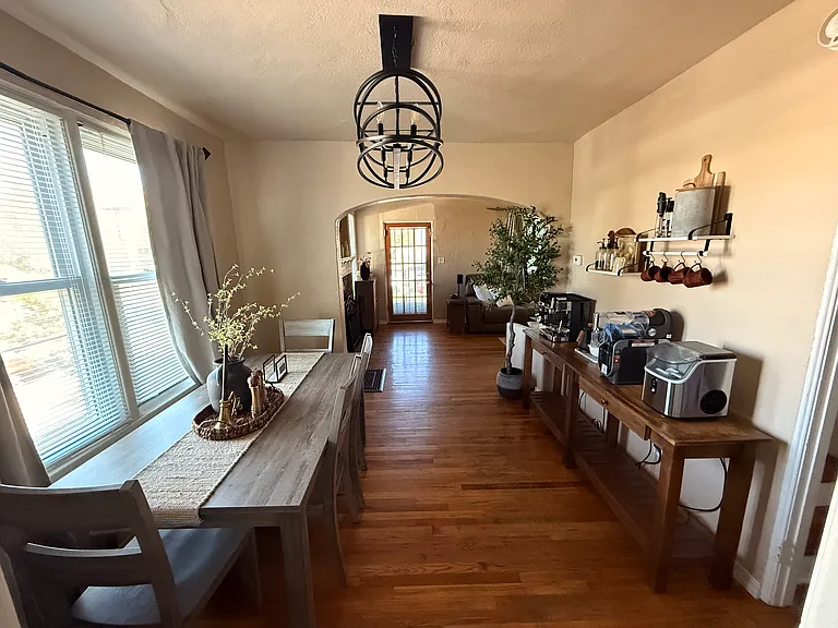 700 E Crosby Ave — Photo 15