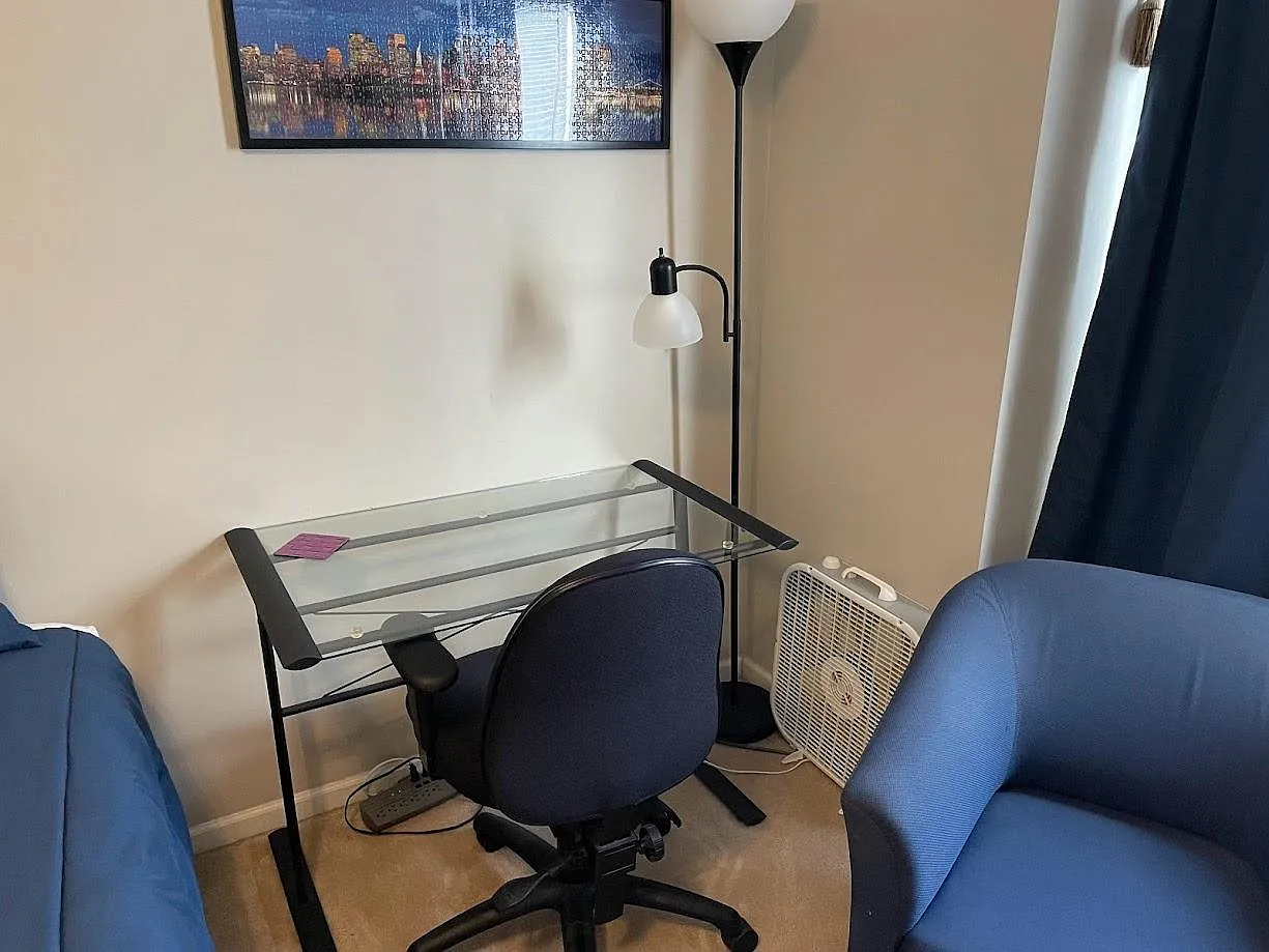 1 bed, 2.5 bath, 2000 sqft, $875 — Photo 3