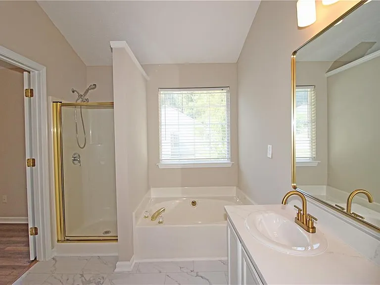 1334 Ambercrest Way — Photo 14