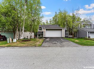 18902 Sarichef Loop, Eagle River, AK 99577