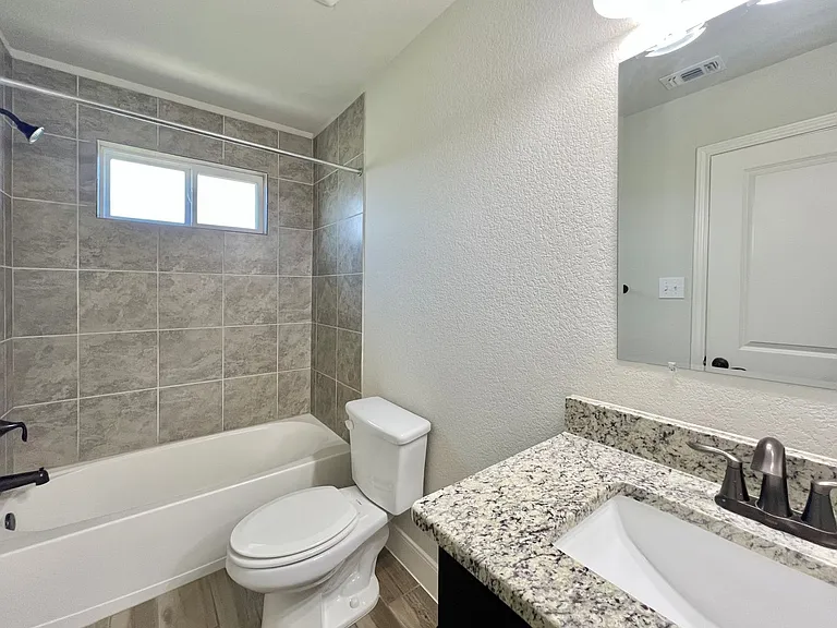 6310 Melanzane Ave #3 — Photo 11