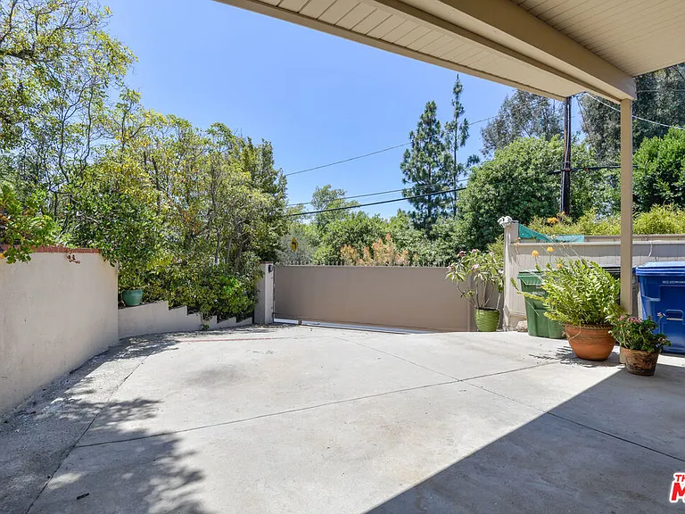 738 Hanley Ave — Photo 39