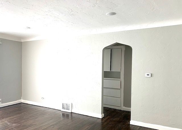 1st image of 2660 Ivy St