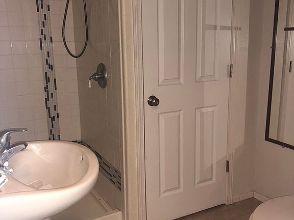 5th image of 317 Baranof Ave #3