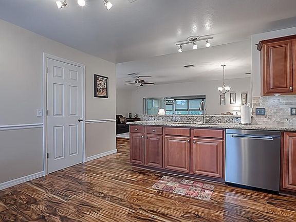 5th image of 13812 SE 92nd Ct