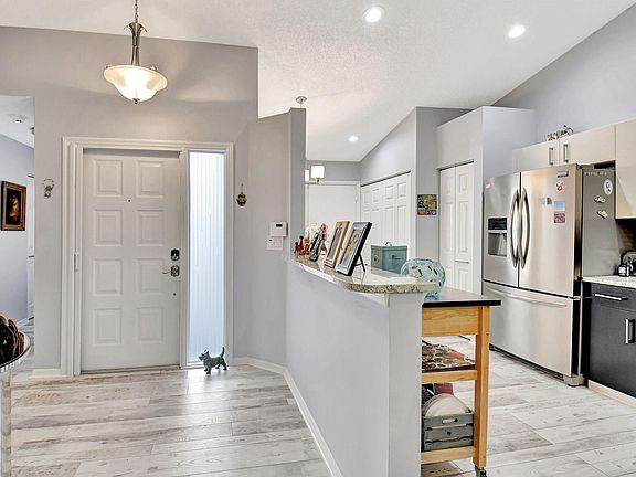 4th image of 6078 Lake Hibiscus Drive